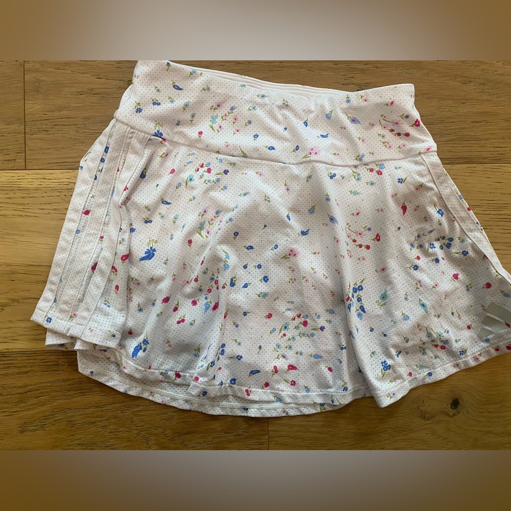 Adidas girls white floral athletic skirt with built in shorts size L (14) VGUC